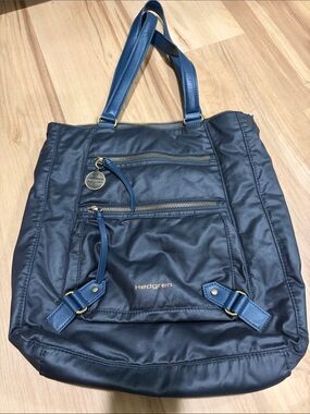 Hedges Navy Tote Bag - Nylon Tote Bag